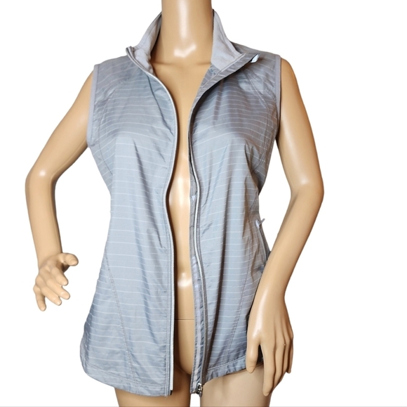 Athleta Jammin' running vest. Grey stripe. Size small. Pockets. Reflective - Picture 16 of 16